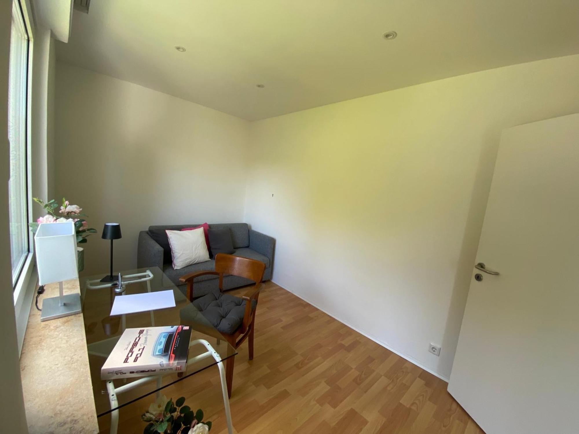 Stilvolle Ferienwohnung Im Zentrum Von Унна Экстерьер фото